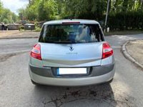 M&eacute;gane II 1.6 16V Carminat 2006 occasion 77450 Montry