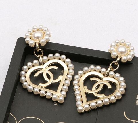 Boucles d'oreilles - pendantes - dores et perles coeur 15 Mulhouse (68)