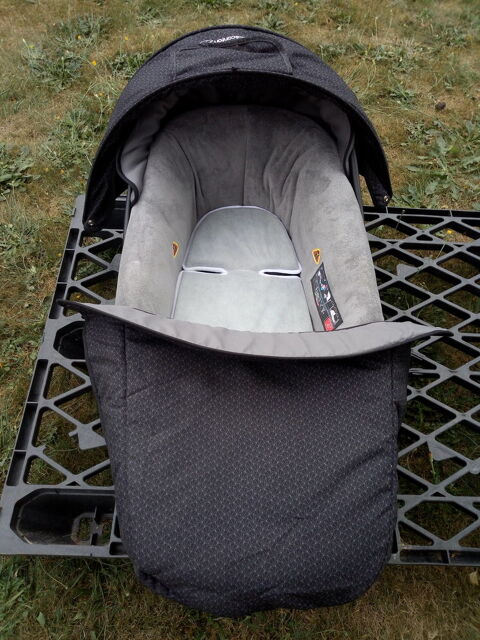 Poussette BEBE CONFORT + nacelle 90 Bullion (78)