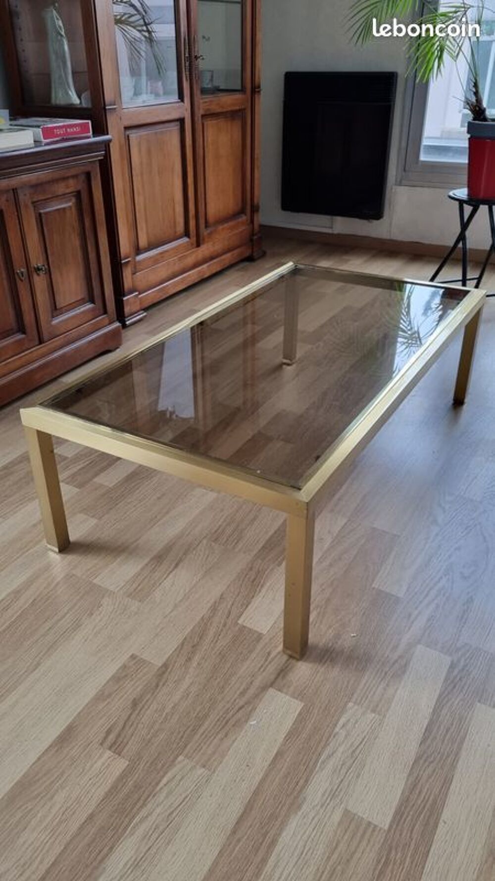 Table basse vitr&eacute;e en laiton Meubles