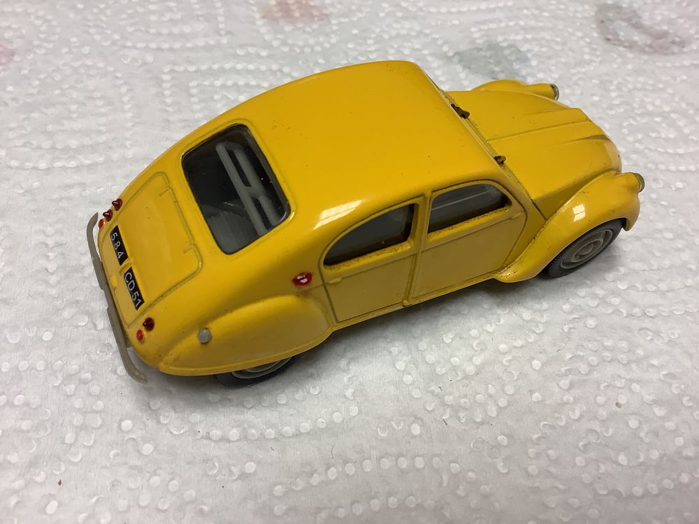 CIYTOEN 2CV DAGONET 1/43 voiture miniature 