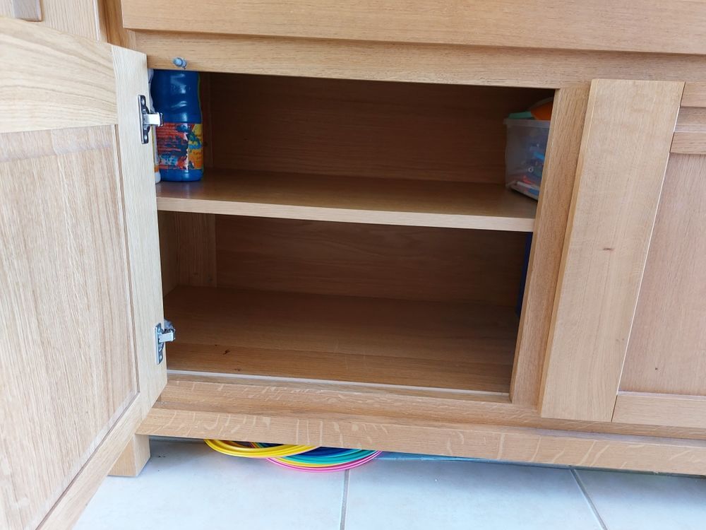 Buffet 3 portes,2 tiroirs Meubles