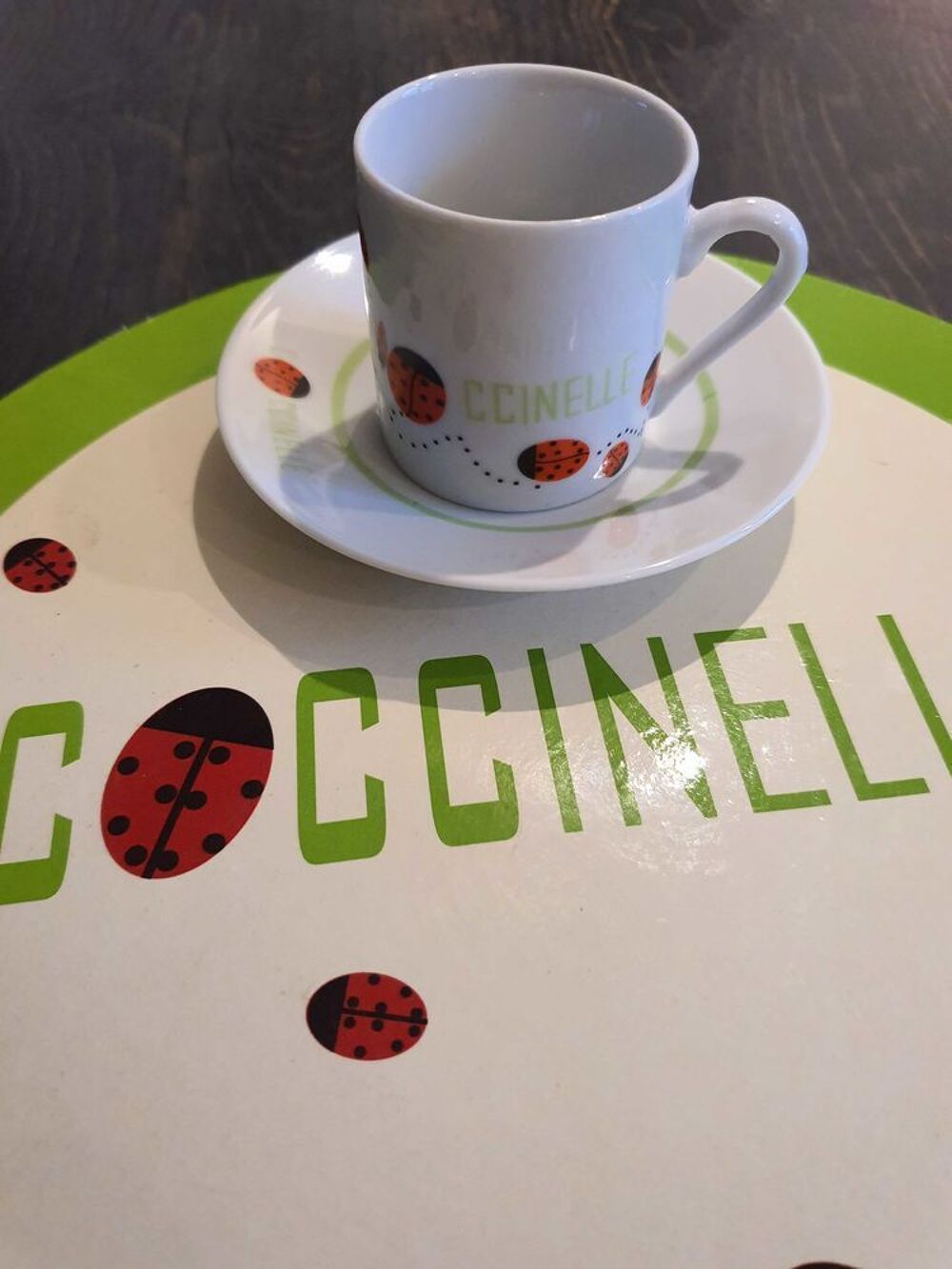 Service &agrave; caf&eacute; Coccinelle 12 pi&egrave;ces Décoration