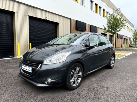 Peugeot 208 1.2 PureTech 82ch Allure - DISTRIBUTION 