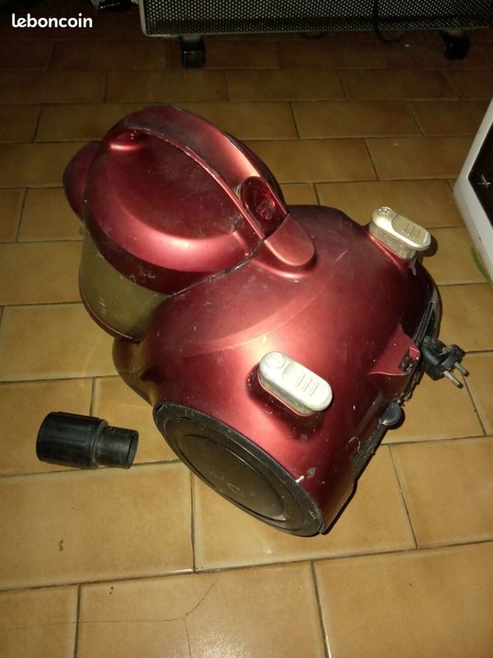 Aspirateur sans sac Aya : partie moteur uniquement Electroménager