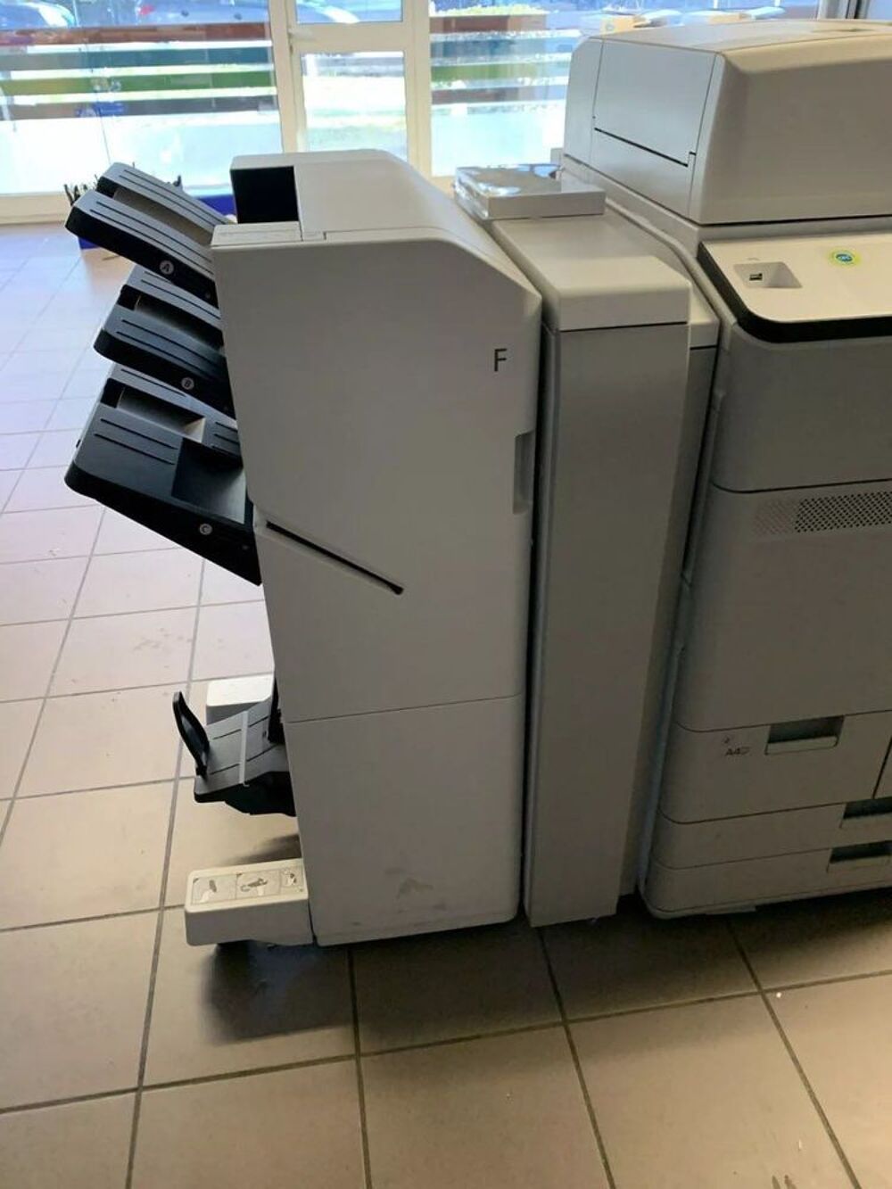 Imprimante Canon pro tres bon &eacute;tat Matériel informatique