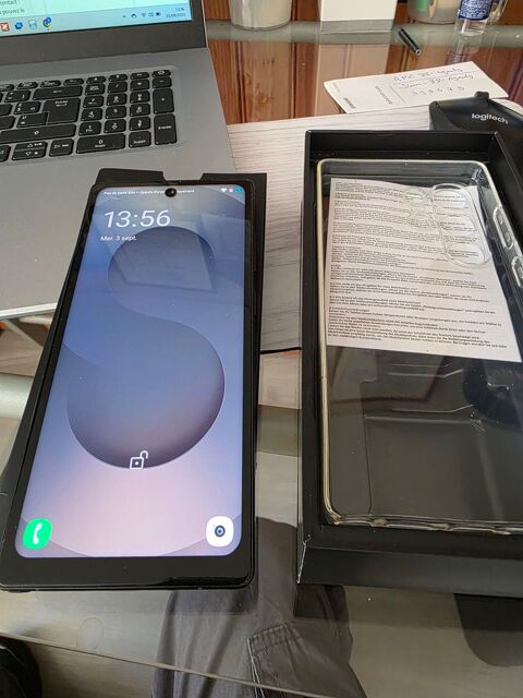 Smartphone copie du S25 Samsung neuf jamais utilise 40 �pinal (88)