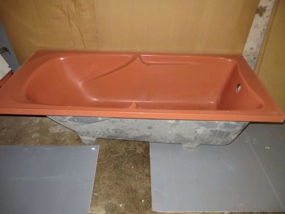 Un ensemble de salle de bain complet. en mat&eacute;riaux composite Bricolage