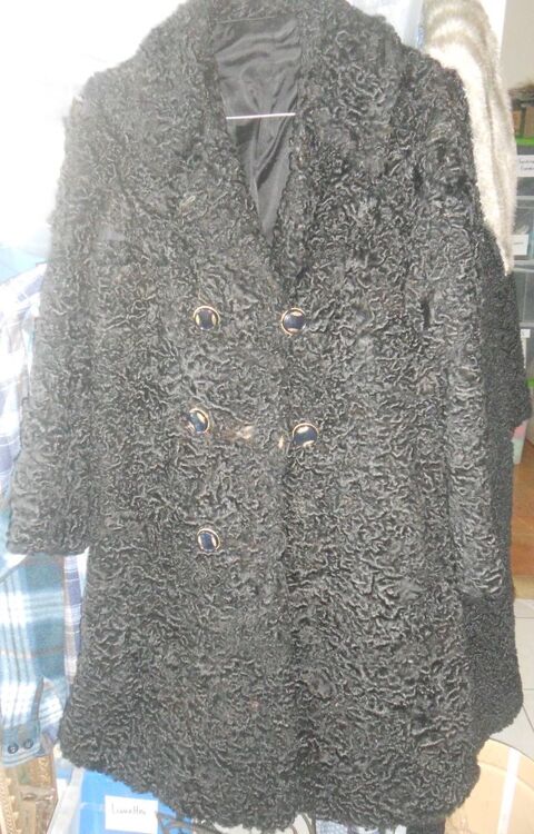 Manteau astrakan vritable  Taille 38 30 Bourseville (80)
