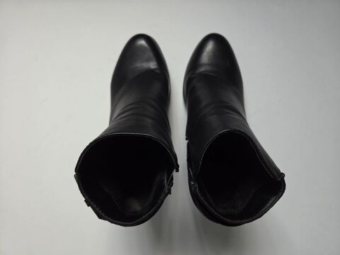 Bottines noires ? Taille 37 ? Tr�s bon �tat 10 Saint-Denis (93)