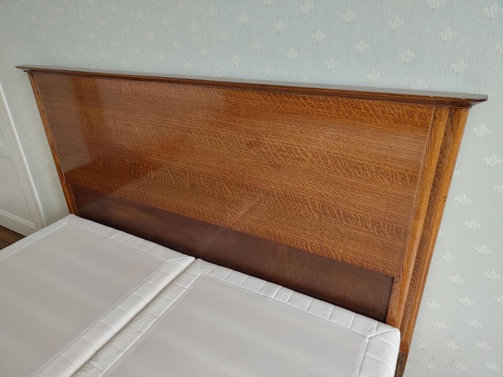 lit ancien en bois massif - Arts D&eacute;co - Avec sommier Meubles