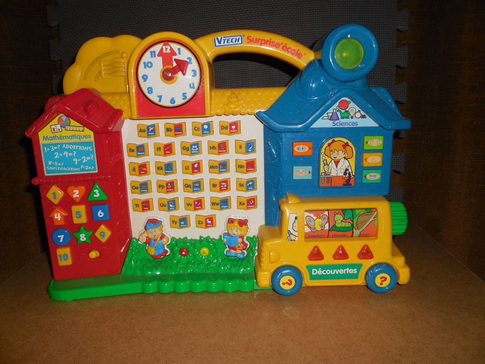 grand tableau de jeux : l'&eacute;cole des d&eacute;couvertes Jeux / jouets