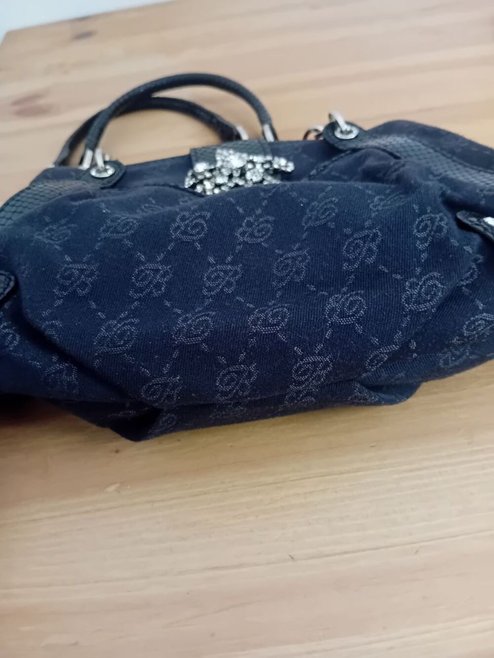 SAC a main Blumarine de couleur noir . Maroquinerie