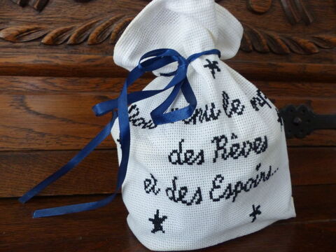 belle décoration pour les fêtes ou autres
joli sac lumineux
Roclincourt (62)