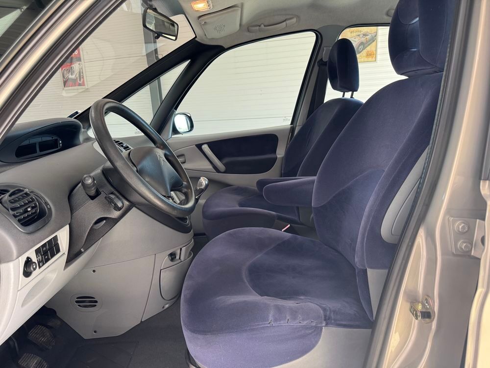 Picasso Xsara 1.6i 16V 110 2006 occasion 56400 Brech