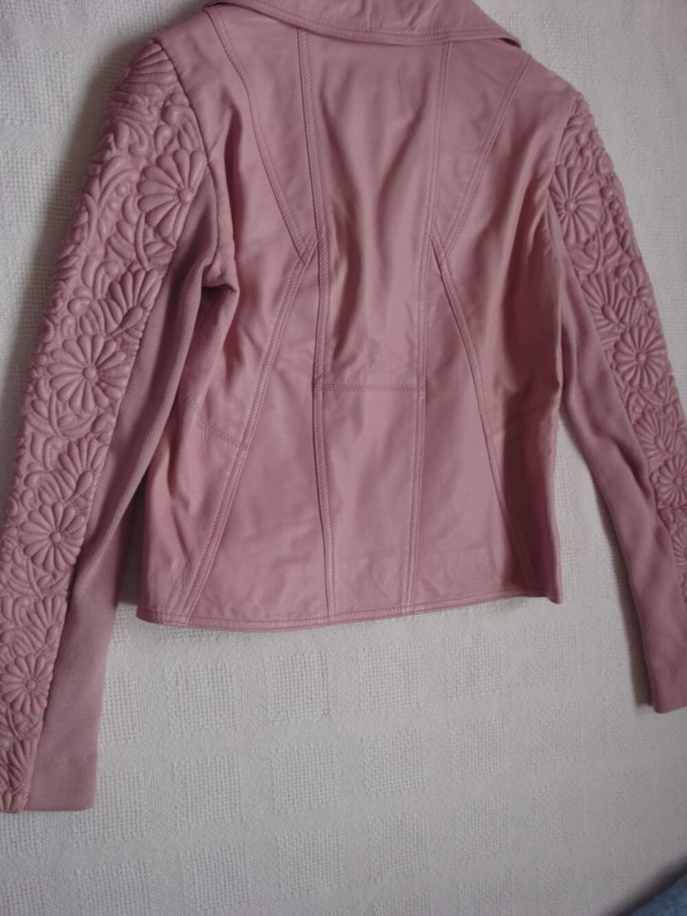 Perfecto en cuir gaufr&eacute; rose Vêtements