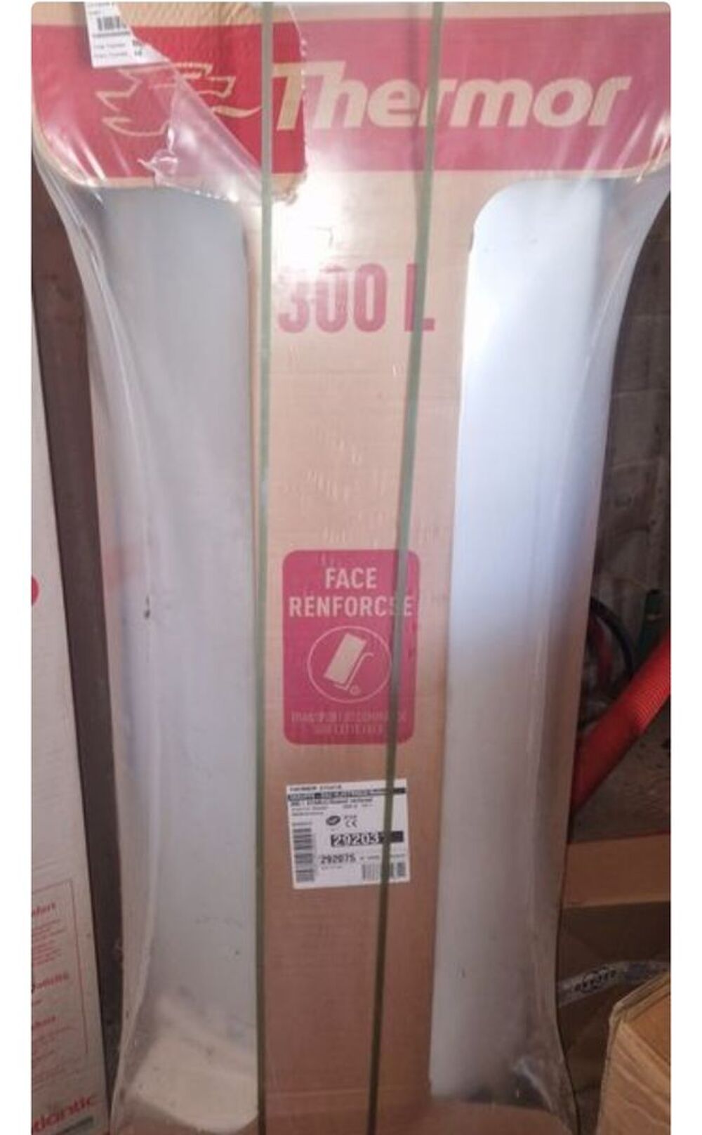   Chauffe eau thermor300l jamais deballé tres bonne etat sansd 