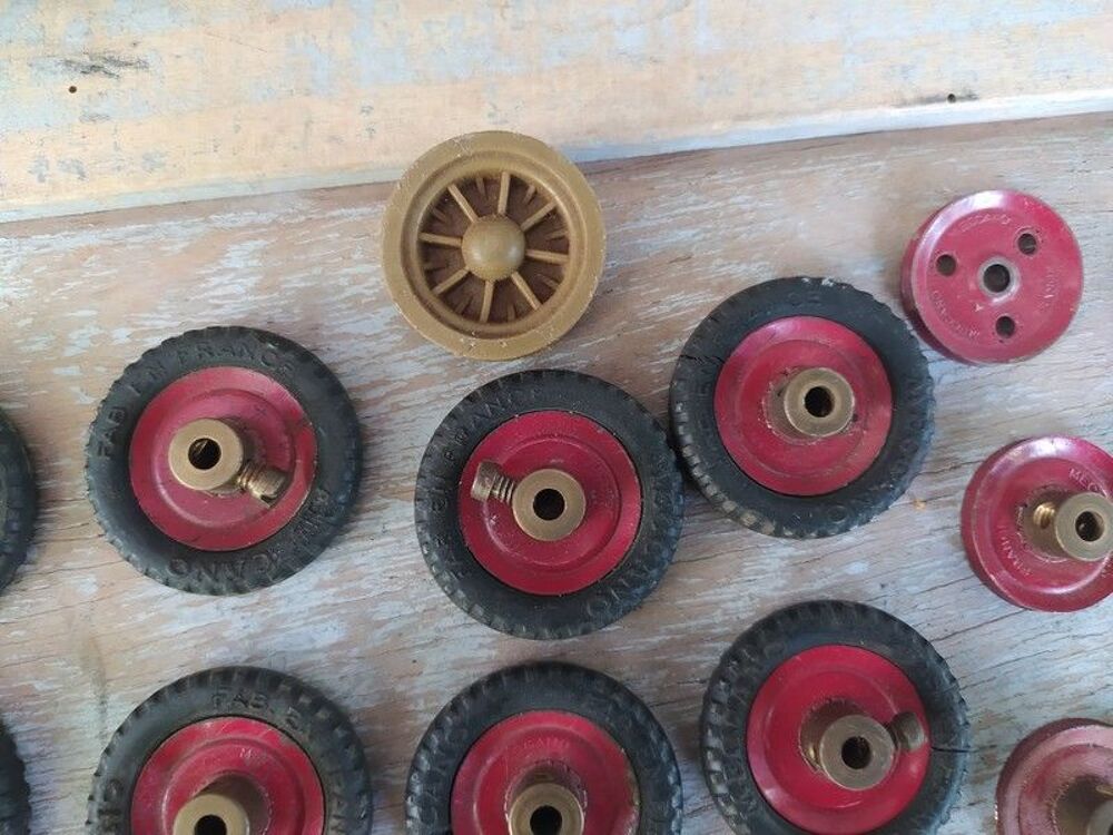 Ancien Jeu Meccano Pi&egrave;ces Accessoires Roues M&eacute;tal Lot 02 