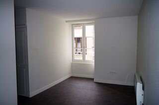 Location Appartement Appartement T2 dans le centre de Vouillé Vouillé