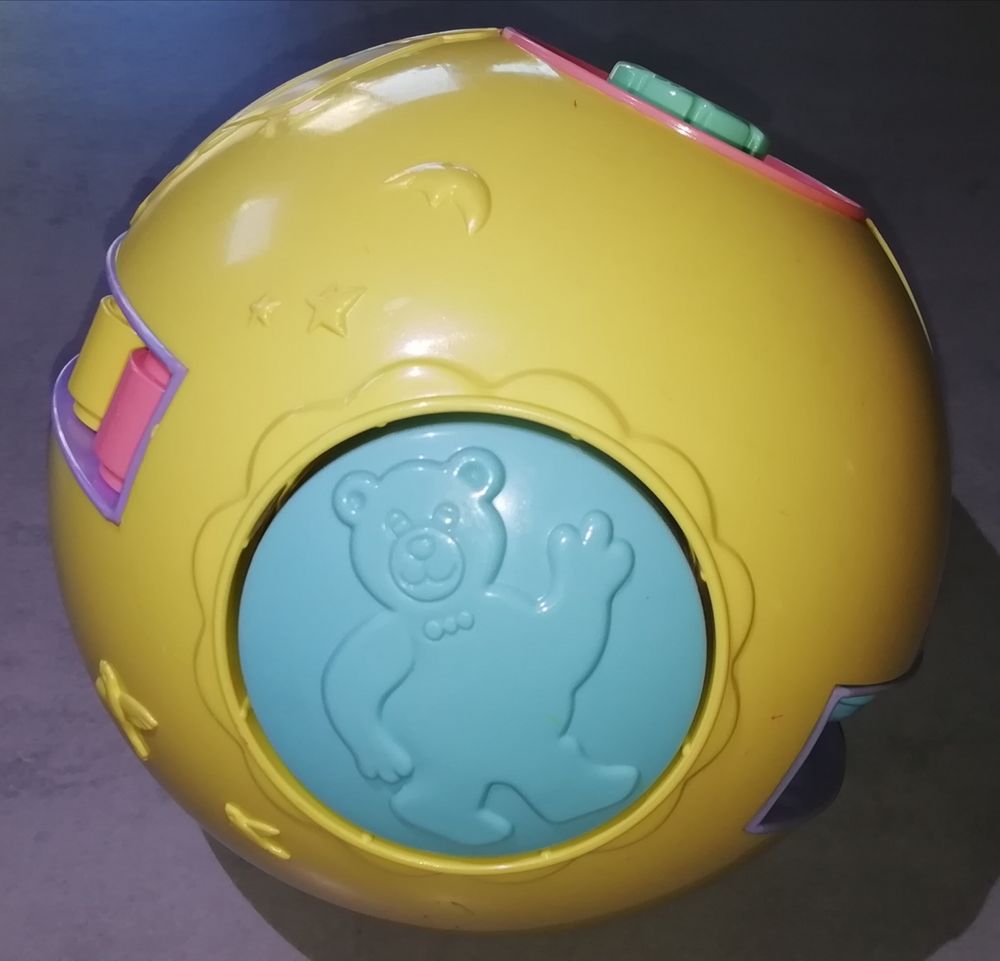 Boule avec 6 jeux d'&eacute;veil Jeux / jouets
