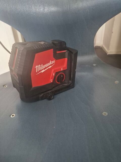 Laser Milwaukee 180 Nanterre (92)