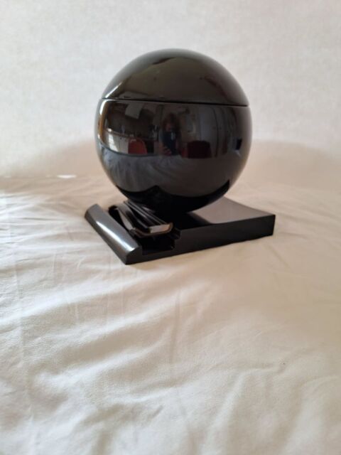 Sphre  caviar en bois laqu noir 50 Sens (89)