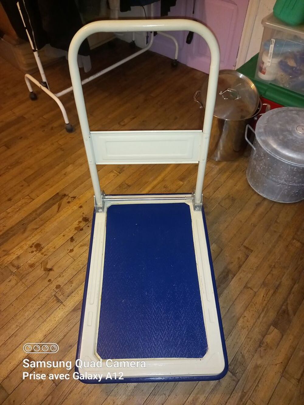 CHARIOT 4 ROUES DEMENAGEMENT CARTONS TYPE ROULE PRATIQUE Bricolage