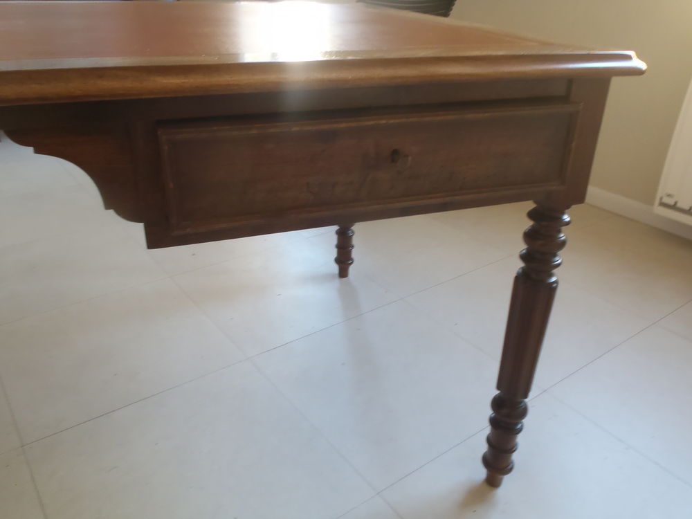 grand bureau bois dessus cuir, 19&egrave;me Meubles