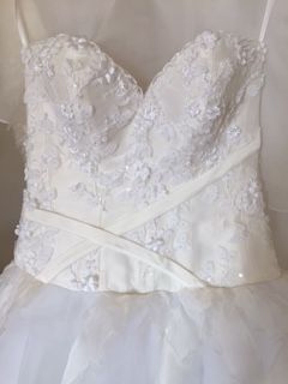 Robe de mari&eacute;e cr&eacute;ateur lyonnais Vêtements