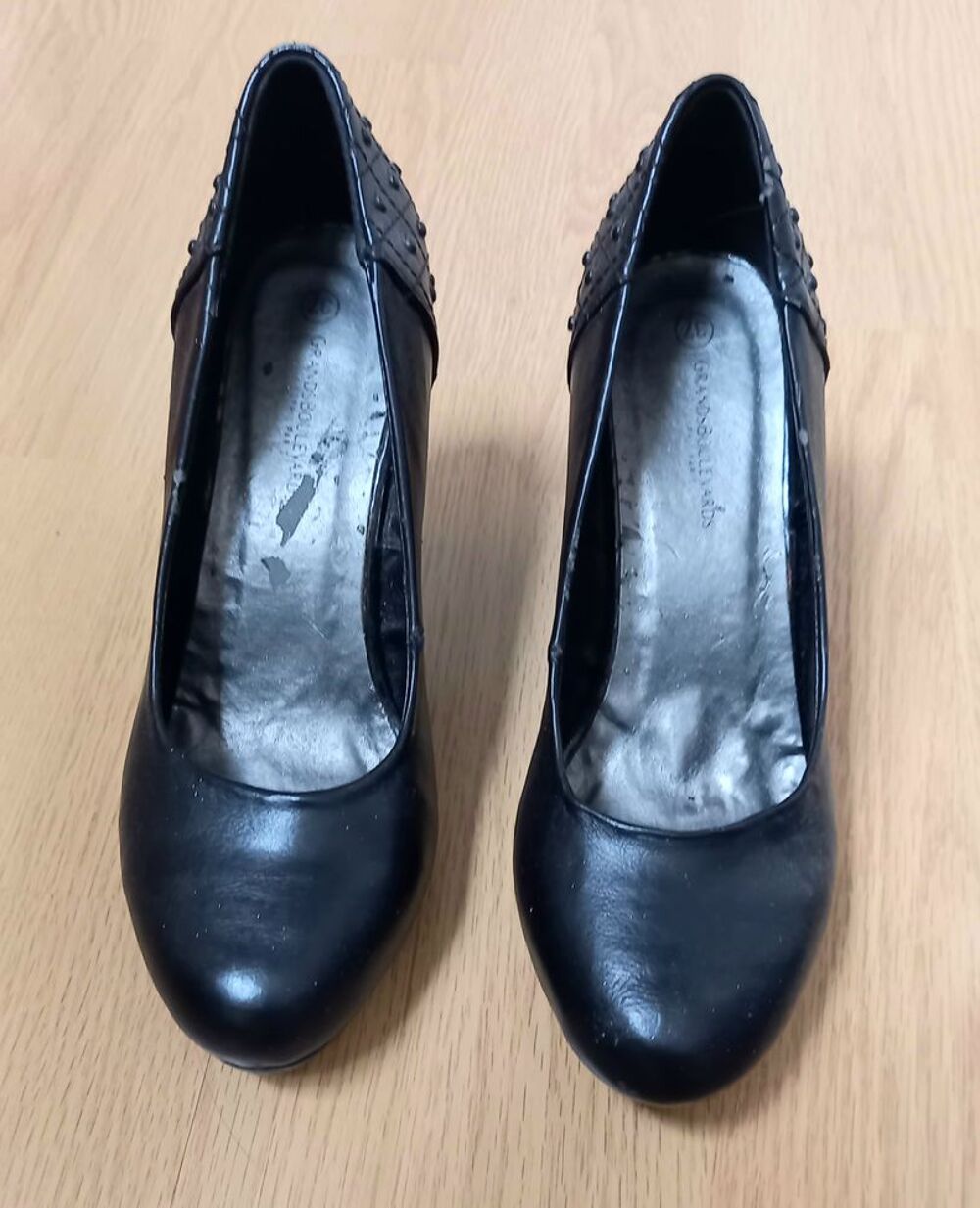 Vendre v&ecirc;tements femme et enfant et chaussures.femme/ enfan Vtements