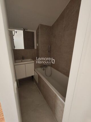 Appartement à louer 3 pièces 50 m²