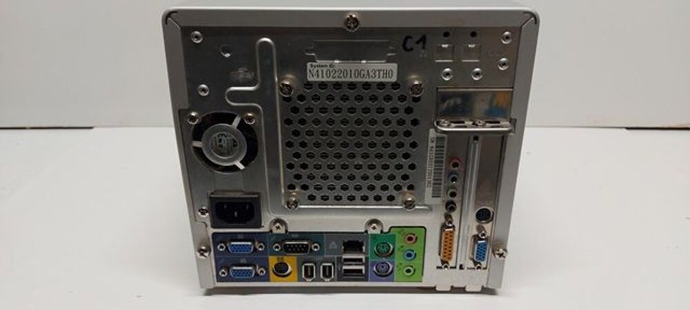 Ordinateur de bureau Barebone cube SHUTTLE X en alu bross&eacute; Matériel informatique