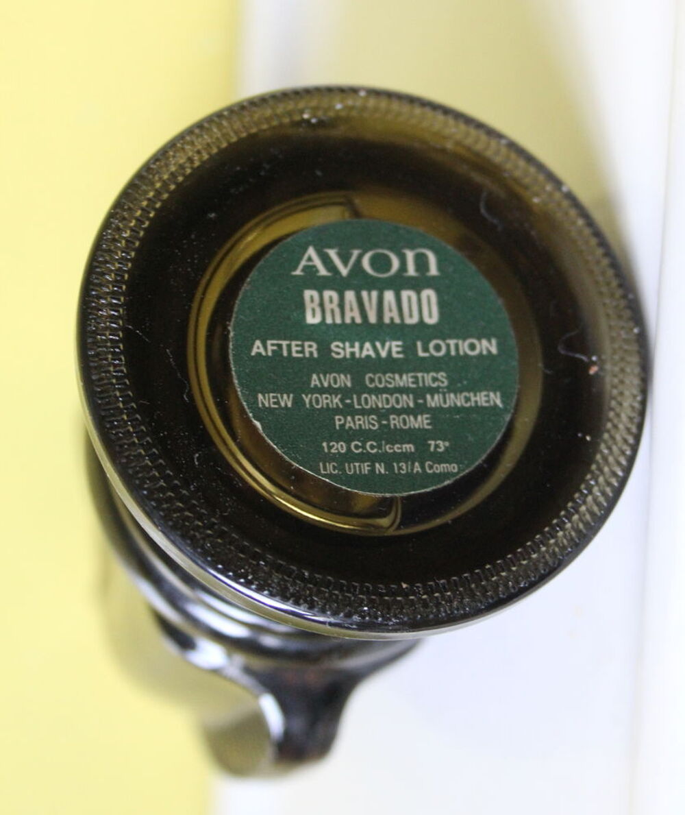 Flacon parfum vintage AVON Cheval aftershave Bravado 