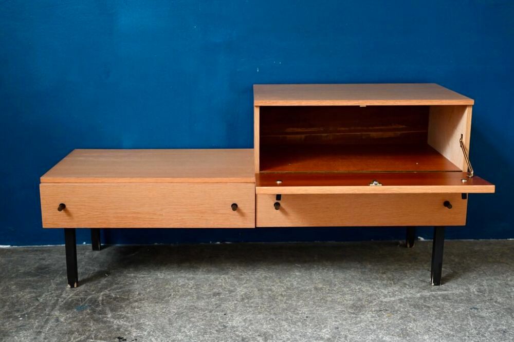 Enfilade &agrave; gradins ou &agrave; &eacute;tages vintage scandinave meuble bas Meubles
