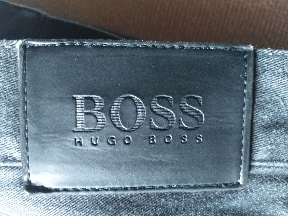 Jean Hugo Boss W34 L34 Vtements