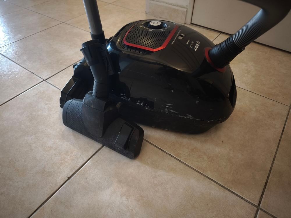 Aspirateur Bosch Electrom&eacute;nager S&eacute;rie 4, BGBS4POW1 Electromnager