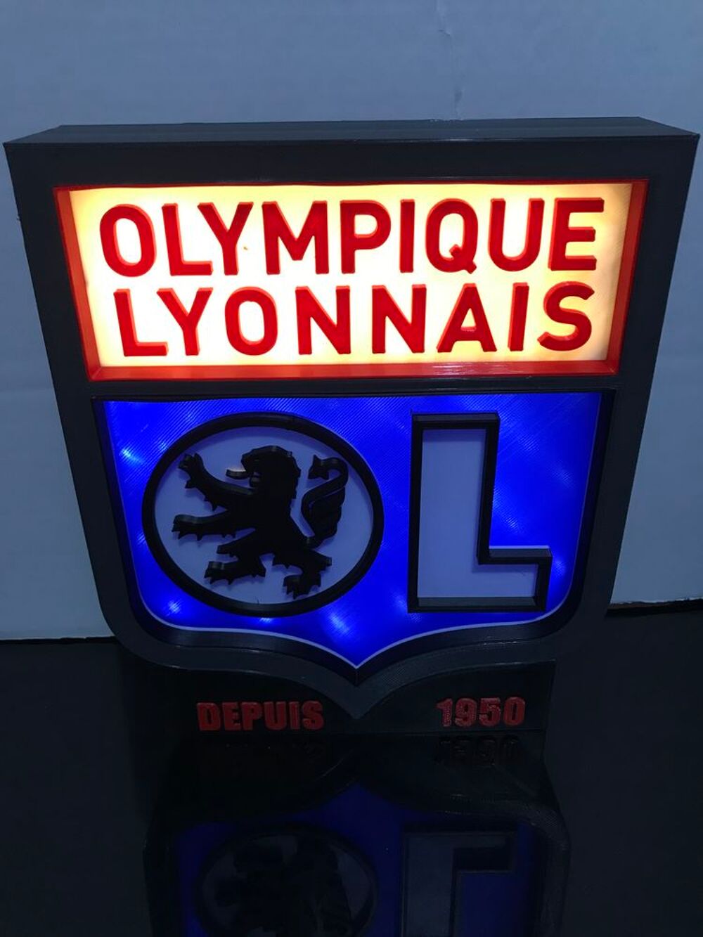 Lampe LOGO OLYMPIQUE LYONNAIS &eacute;clairage leds &agrave; piles Décoration