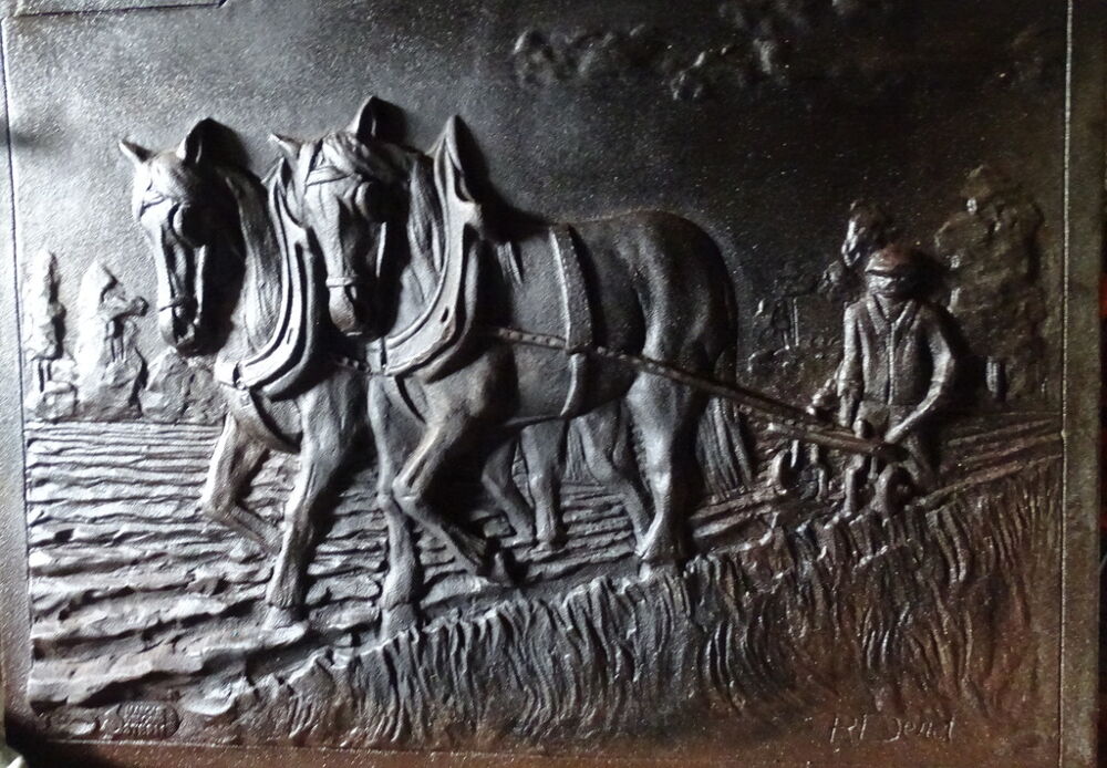 Bas-relief en m&eacute;tal de sc&egrave;ne champ&ecirc;tre sign&eacute; Décoration