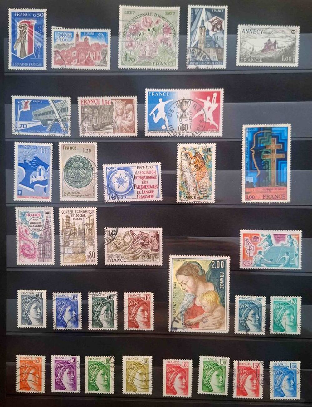 S&eacute;rie de timbres de collection de France E 