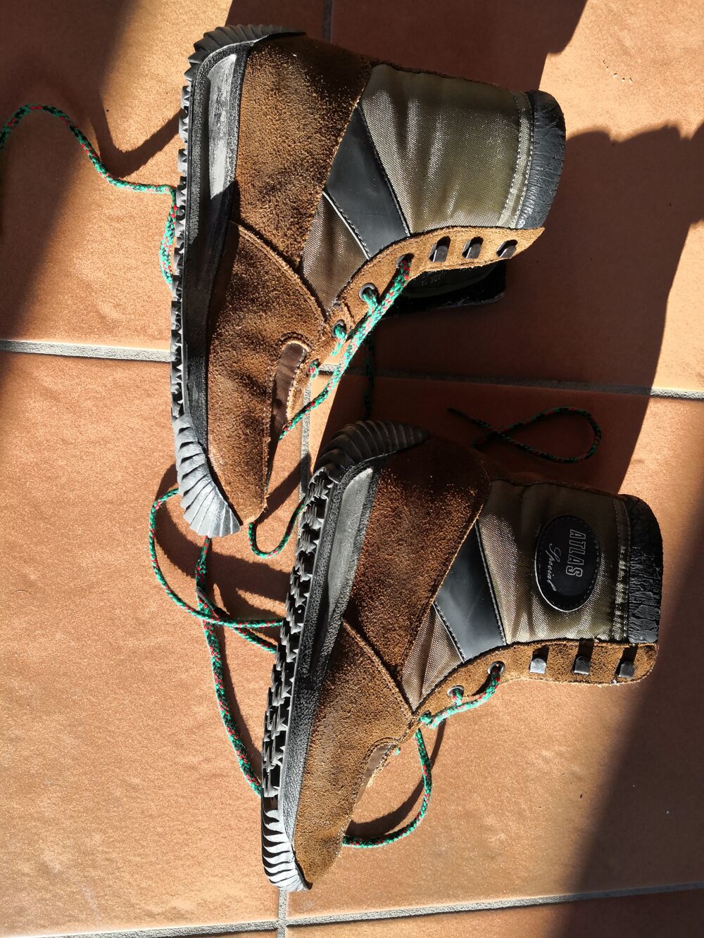 chaussures de randonn&eacute;e - excellent &eacute;tat - pointure 37 Chaussures
