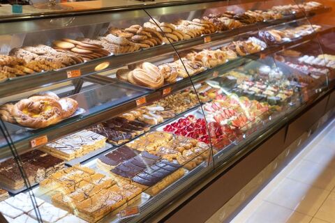 TERMINAL DE CUISSON, VIENNOISERIE, SANDWICHERIE A CEDER AU CENTRE DE NIMES 112000 30900 Nimes