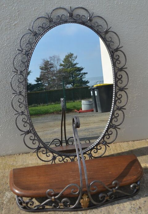 Beau miroir avec étagère en fer forgé 95 Moyon (50)