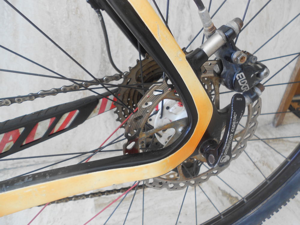 vtt Sp&eacute;cialized Carbone XL Vélos