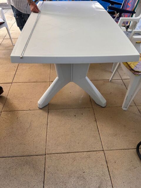 Table salon de jardin La Grande-Motte (34)