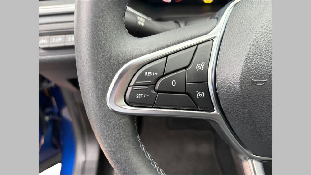 Captur E-Tech full hybrid 145 Techno fast track 2023 occasion 91940 Les Ulis