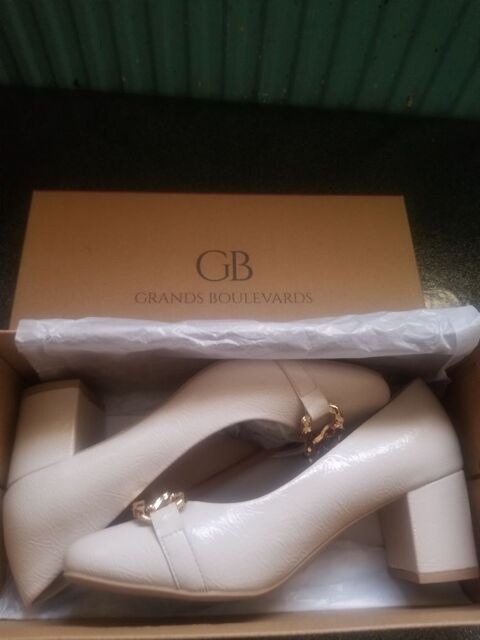 Escarpin femme beige dore 22 Auby (59)