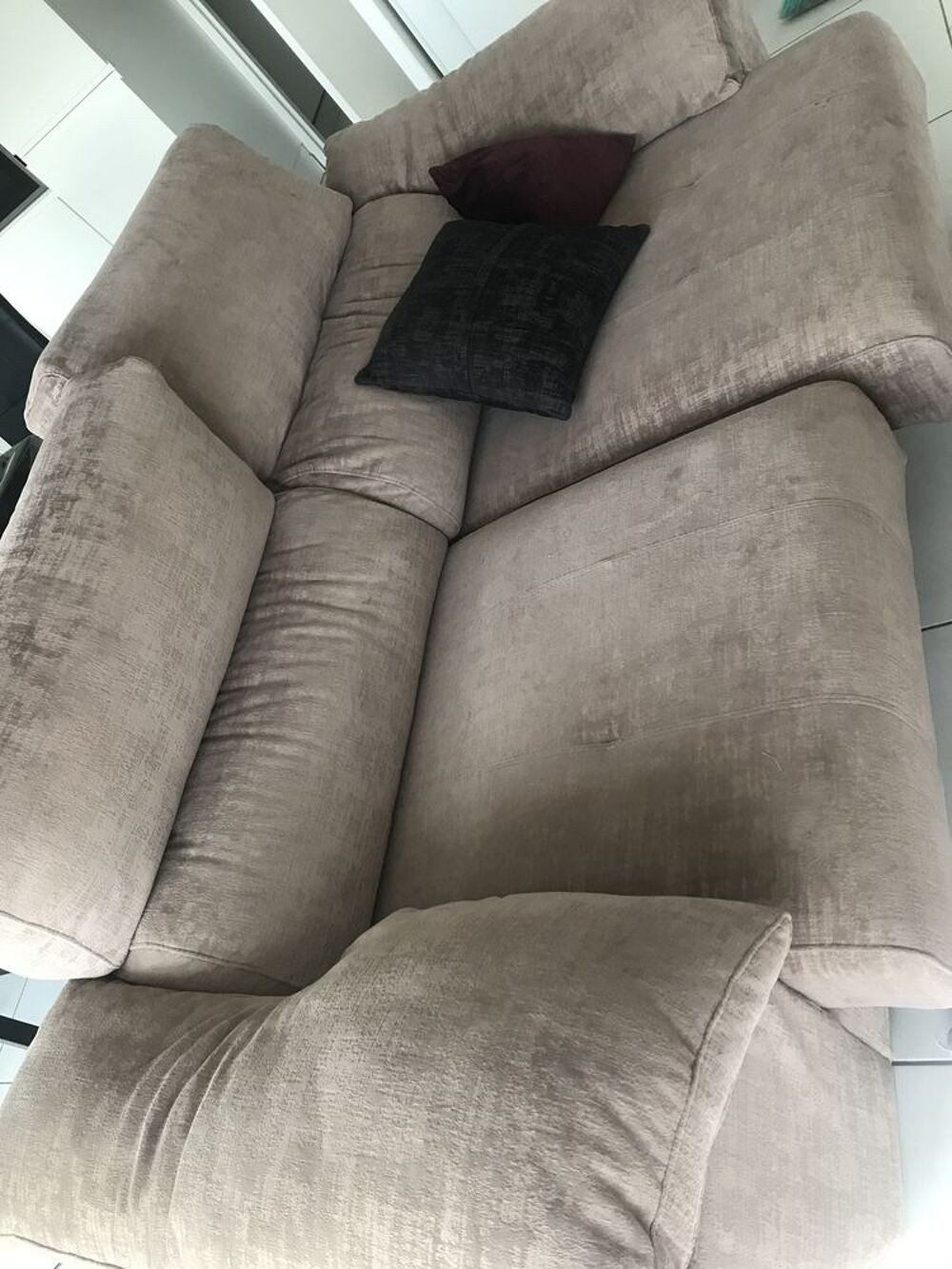 CANAP&Eacute; HOME SOFA PARFAIT &Eacute;TAT Meubles