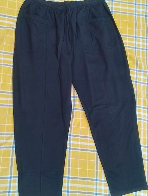Pantalon Jogging Noir en Taille 54 pour Femme - Neuf 17 La Fert�-Alais (91)