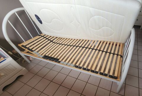 Lit - Sommier relevable - matelas 79 kg m3 310 Perpignan (66)