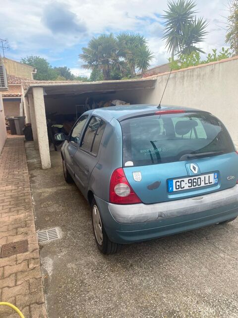 Renault clio 1.2i RN Alizée